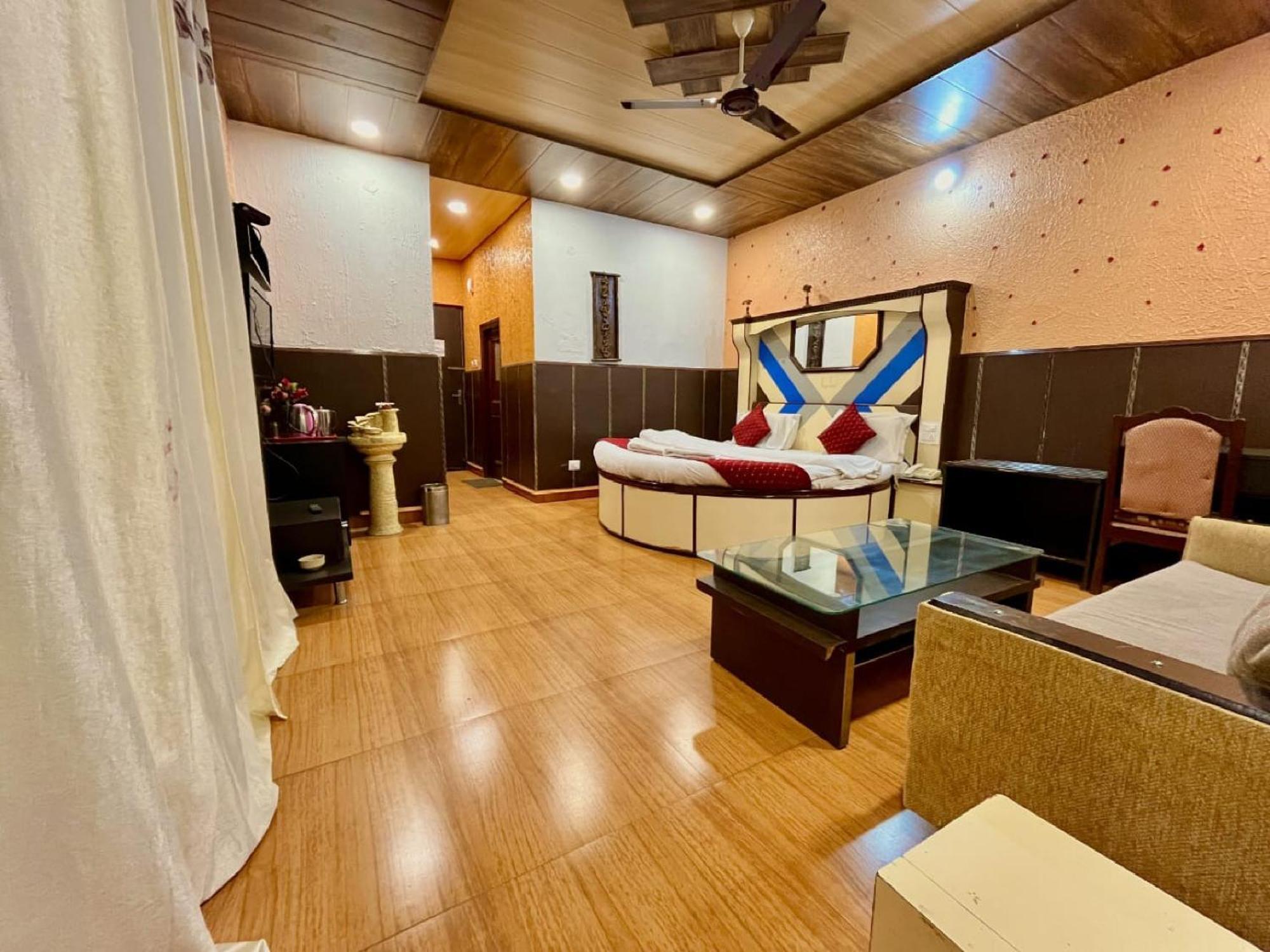 Sparkle Star Resort Khajjiar Esterno foto
